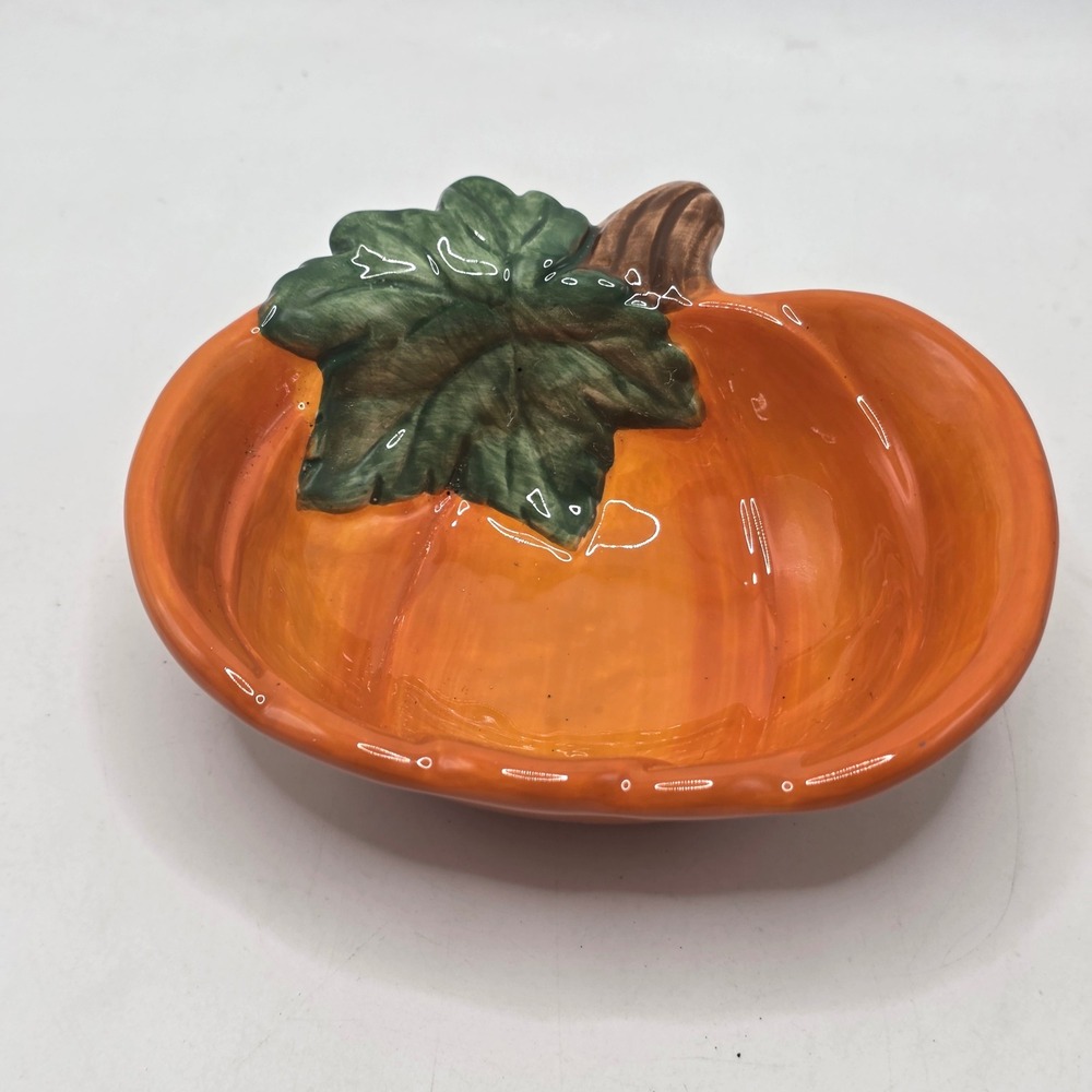 Ceramic Pumpkin Candy Dish Fall Harvest Orange Leaf Stem Serving Bowl Decor 6in